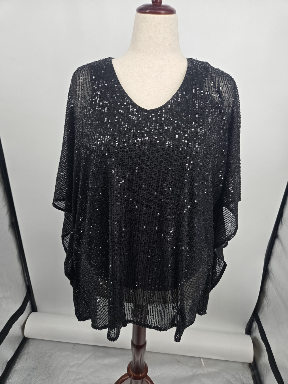 Jess Lea Black Sequin V-Neck Evening Blouse Large NWT (8766)
